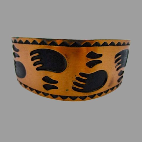 BELL TRADING COMPANY Southwestern Solid Copper Paw Print Cuff Bracelet - Picture 8 of 8